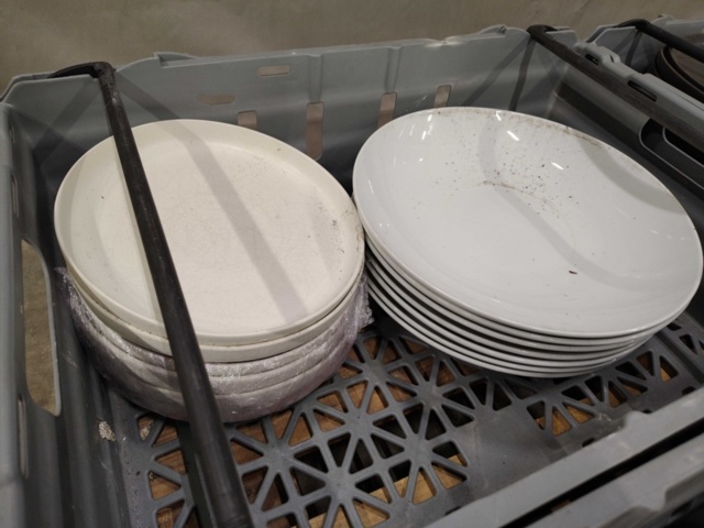 1533532-3 Serving china, approx: 78 pcs - Churchill, Bonna, TCM, Broste Copenhagen