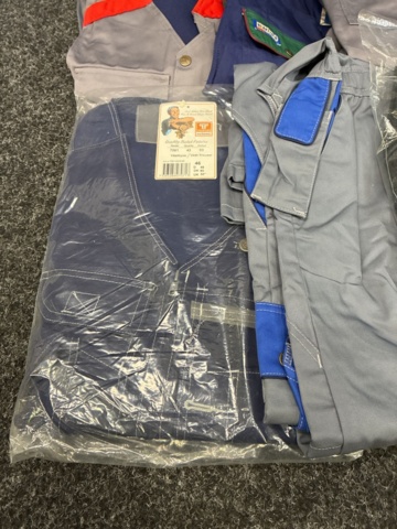 1534528-6 10 pcs Protective clothing, Size 46