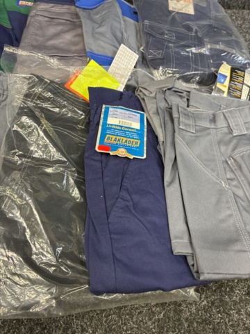 1534528-8 10 pcs Protective clothing, Size 46