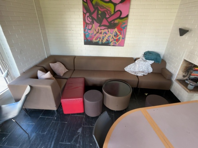 1500052-1 Loungegrupp med tillbehör