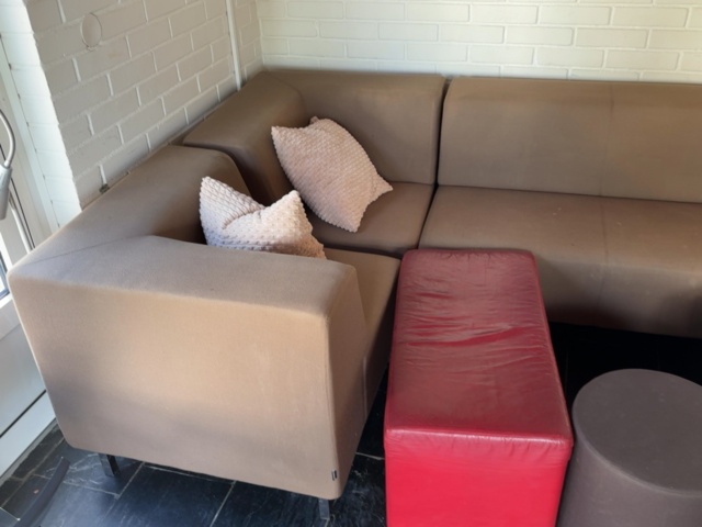 1500052-2 Loungegrupp med tillbehör