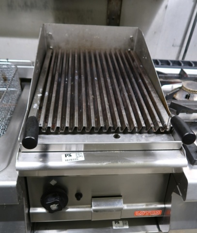 1070394-1 Gas grill LOTUS
