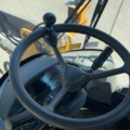 1529714-13 Wheel loader with quick hitch - Volvo L60G - 2014