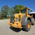 1529714-7 Wheel loader with quick hitch - Volvo L60G - 2014
