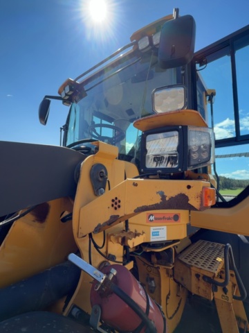 1529714-51 Wheel loader with quick hitch - Volvo L60G - 2014