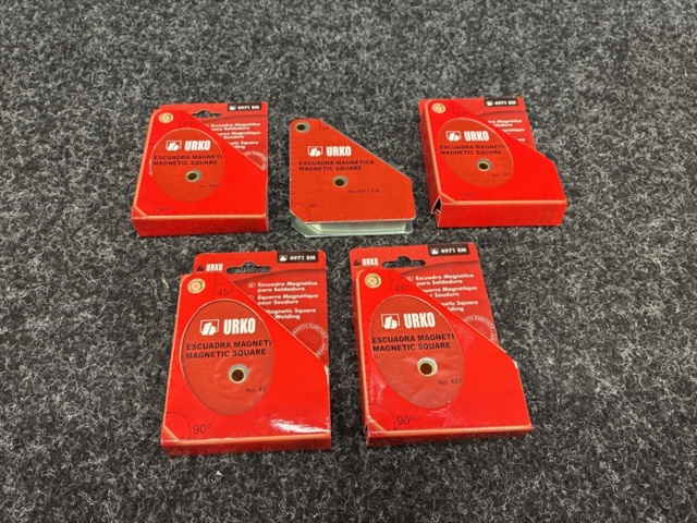 1534395-1 5 st Svetsmagneter Urko