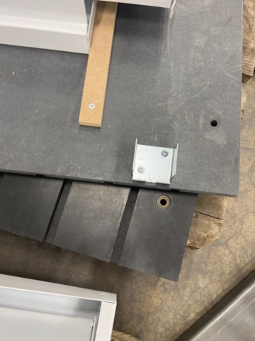 1534671-18 Shop fittings & clothing racks