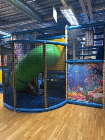 1534716-26 Lekland nedmonterat - SPI Global Play