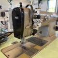 1471450-4 Industrisymaskin med bord - Pfaff