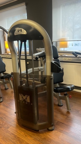 1529695-2 Shoulder press machine - Matrix Shoulder Press - 2003
