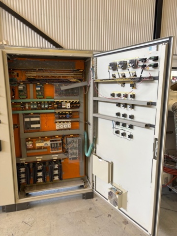 1471459-7 Styrskåp med temperaturreglering - Infrarödteknik AB