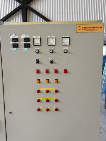 1471459-2 Styrskåp med temperaturreglering - Infrarödteknik AB