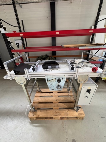 1471464-1 Conveyor belt with guide rails - ENP Industrisystem AB - 2012