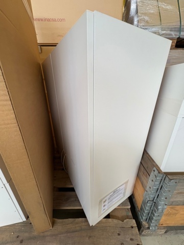1471474-8 Delar av receptionsdisk med tillbehör samt IKEA bord LACK