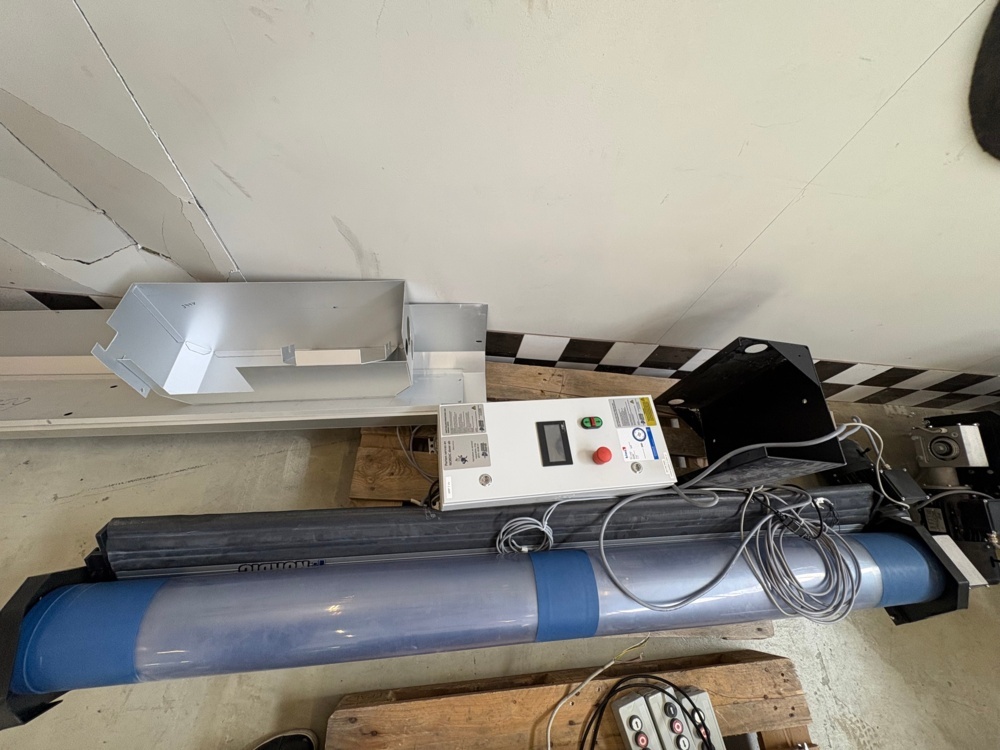 1471477-1 Rullport med motor och styrning - Nordic Door