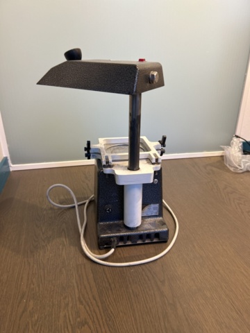 1521788-7 Vakuumformningsmaskin RKO Press - Ultradent UP0251