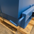 1251437-10 Tippcontainer PILE Med lock, 600 liter, blå