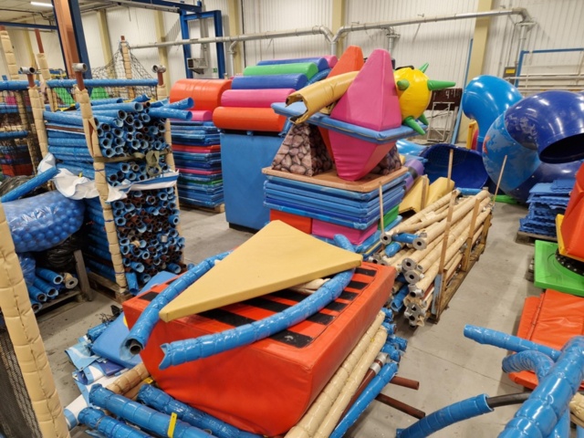 1534716-121 Lekland nedmonterat - SPI Global Play