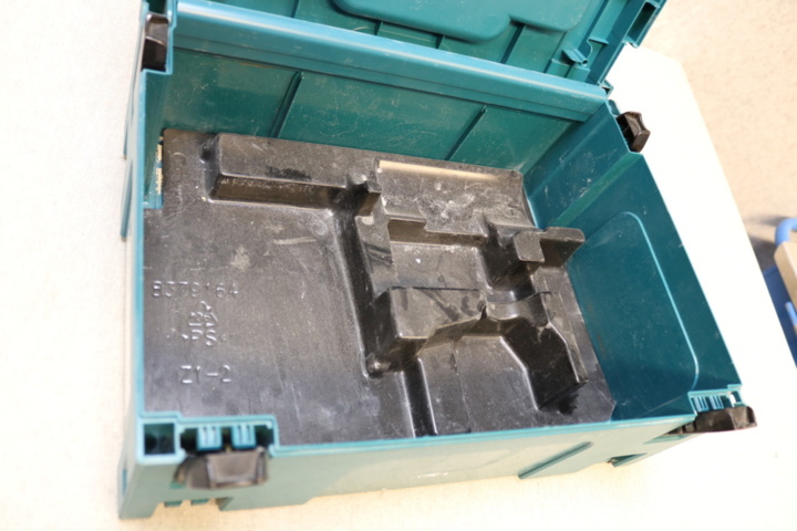 1514937-22 Makita package with 2 machines