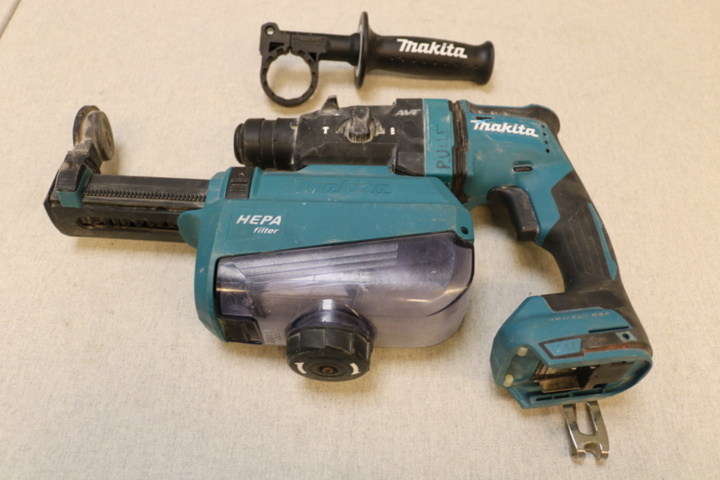 1514938-3 Makita package with 2 machines