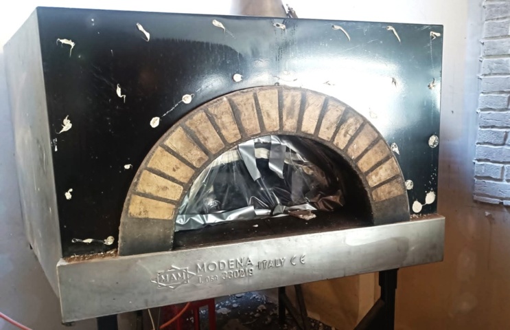 1070361-2 Pizza oven gas classic Italian model