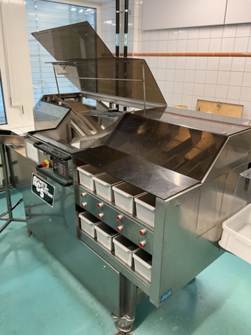 1473376-3 Cutlery sorting machine - Wexiödisk