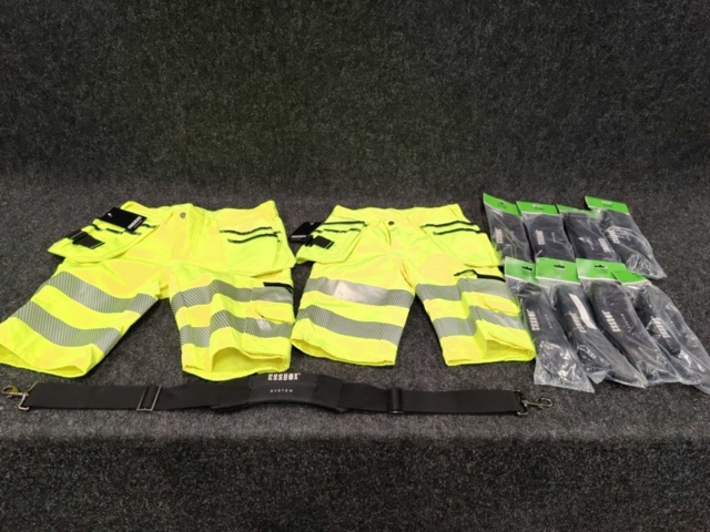1535345-16 T-shirts, shoe soles, work trousers, work shorts & shoulder straps