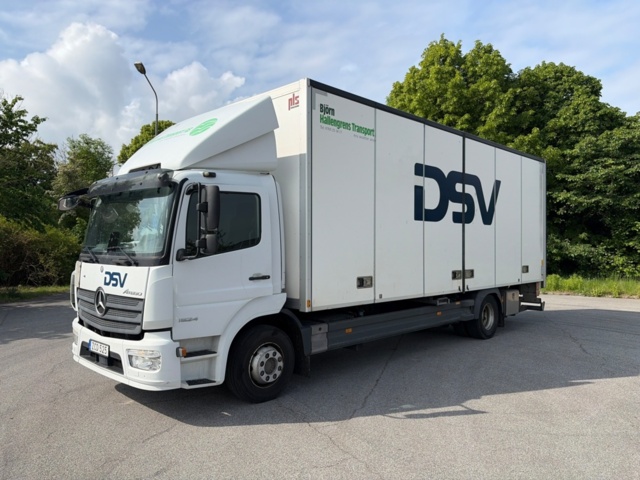 1411059-1 Skåpbil med öppningsbar sida - Mercedes-Benz Trucks Atego -2019