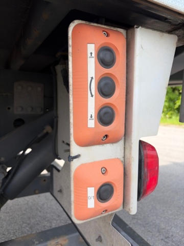 1411059-19 Skåpbil med öppningsbar sida - Mercedes-Benz Trucks Atego -2019