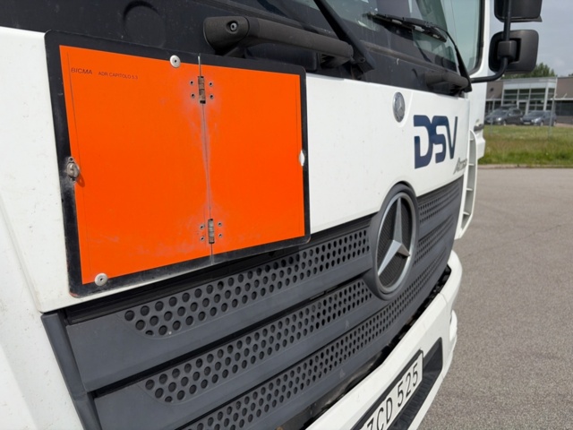 1411059-57 Skåpbil med öppningsbar sida - Mercedes-Benz Trucks Atego -2019