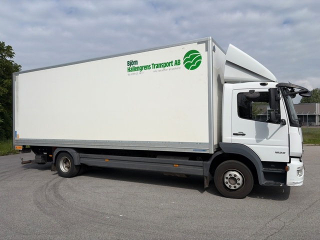 1411061-5 Skåpbil med öppningsbar sida - Mercedes-Benz Trucks Atego -2019