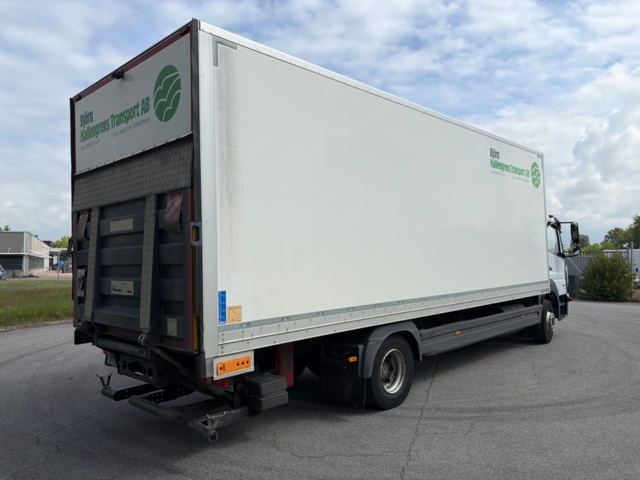 1411061-7 Skåpbil med öppningsbar sida - Mercedes-Benz Trucks Atego -2019