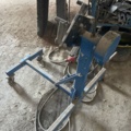 1504193-2 Engine stand