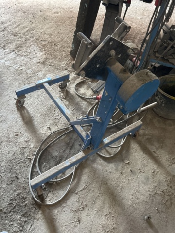 1504193-7 Engine stand