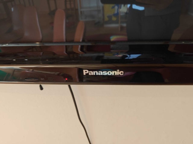 1485341-2 TV 42" - Panasonic Viera