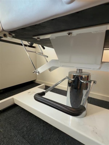 1529716-6 Treatment table - Physa Verona White - 2022