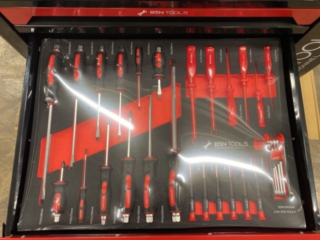 1535403-17 Verktygsskåp fylld med verktyg BSN Tools - 6 lådor med hjul