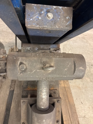 1373123-5 Height-adjustable positioner with rotating function – Edmolift