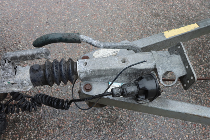 1535473-13 Trailer Sävsjösläpet SSEL 730-T (Repair object)