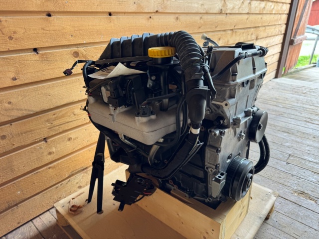 1471479-6 Helt ny komplett motor - Saab B235E - 2008