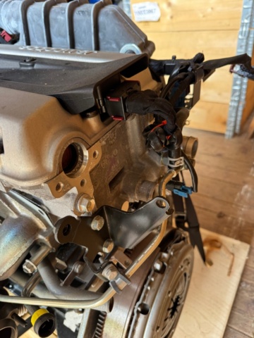 1471479-14 Helt ny komplett motor - Saab B235E - 2008