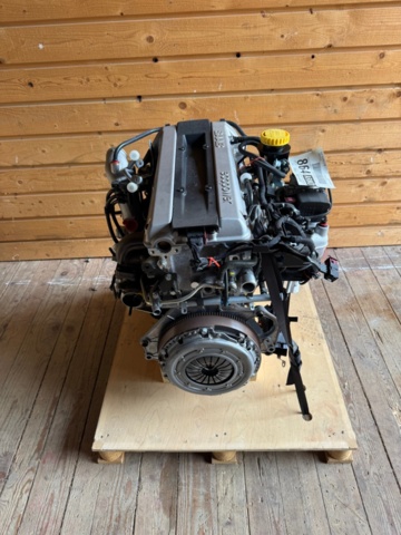 1471479-23 Helt ny komplett motor - Saab B235E - 2008