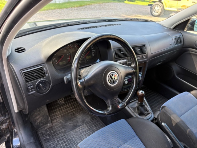 1471485-23 Volkswagen Golf 5-door GTI 1.8 T Manuell, 150hk, 2001