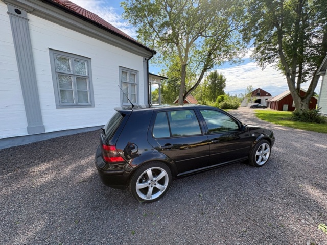 1471485-40 Volkswagen Golf 5-door GTI 1.8 T Manuell, 150hk, 2001