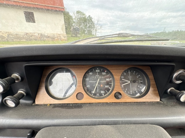 1471486-18 BMW 1602 2-dörrars Manuell, 85hk, 1974 - Renoveringsobjekt