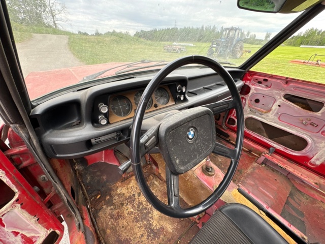 1471486-19 BMW 1602 2-dörrars Manuell, 85hk, 1974 - Renoveringsobjekt