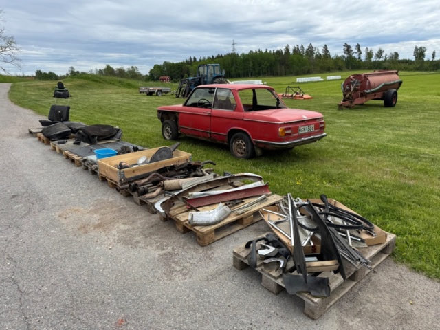 1471486-2 BMW 1602 2-dörrars Manuell, 85hk, 1974 - Renoveringsobjekt