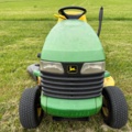 1471491-6 Åkgräsklippare – John Deere LT166 - 1998