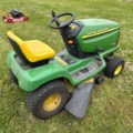 1471491-2 Åkgräsklippare – John Deere LT166 - 1998