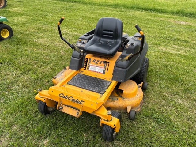 1471490-7 Åkgräsklippare - Cub Cadet Zero Turn 50" -2010